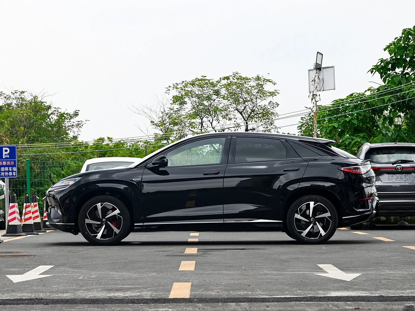 New Model New and Used Byd Sea Lion 07 EV Dual Motor Four Wheel Drive Pure Electric Medium-Sized-SUV