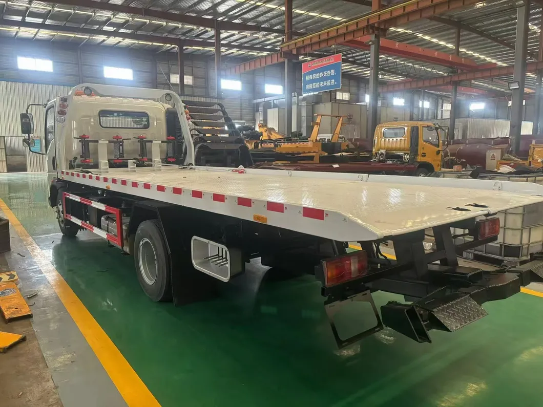 Wrecker Truck Photo 4