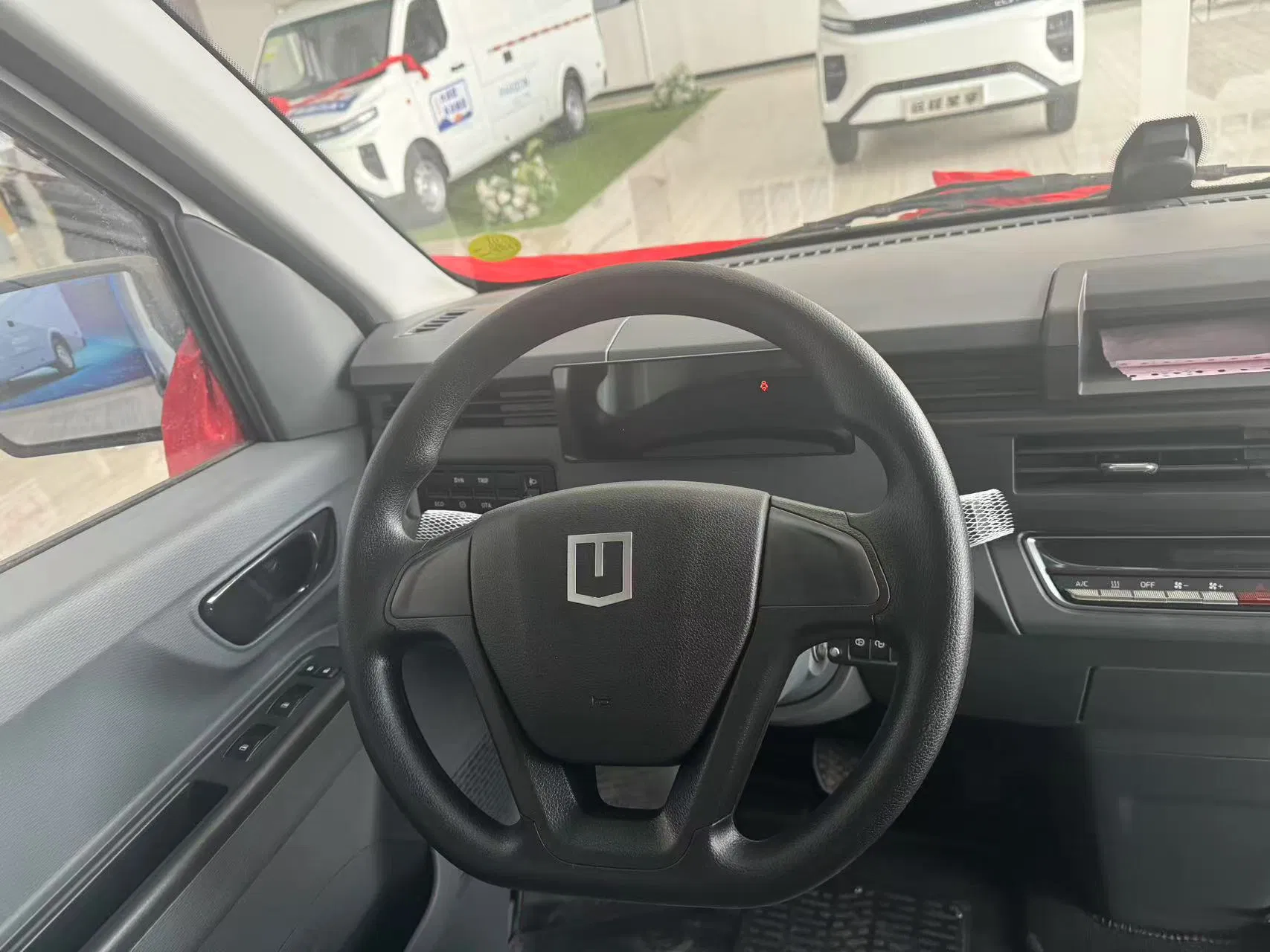 Geely V6e 5g Connected EV Van Real-Time Fleet Management Cargo Platform