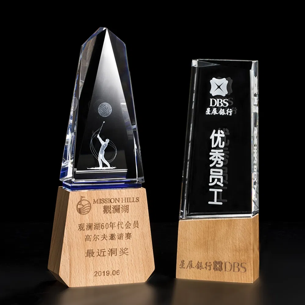 Custom Size Crystal Glass Cube Trophy on Wood Base for Dealer Incentive