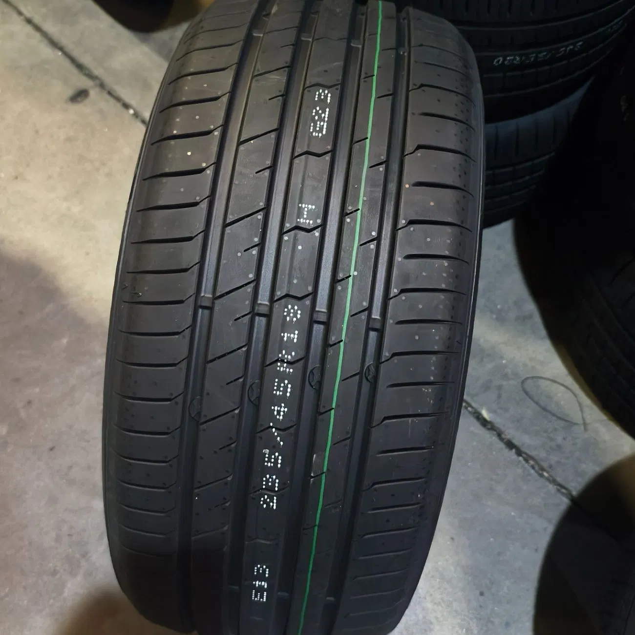 Eco-Friendly EV Tires Duraturn Brand 245/50r18 with High Quality Tire