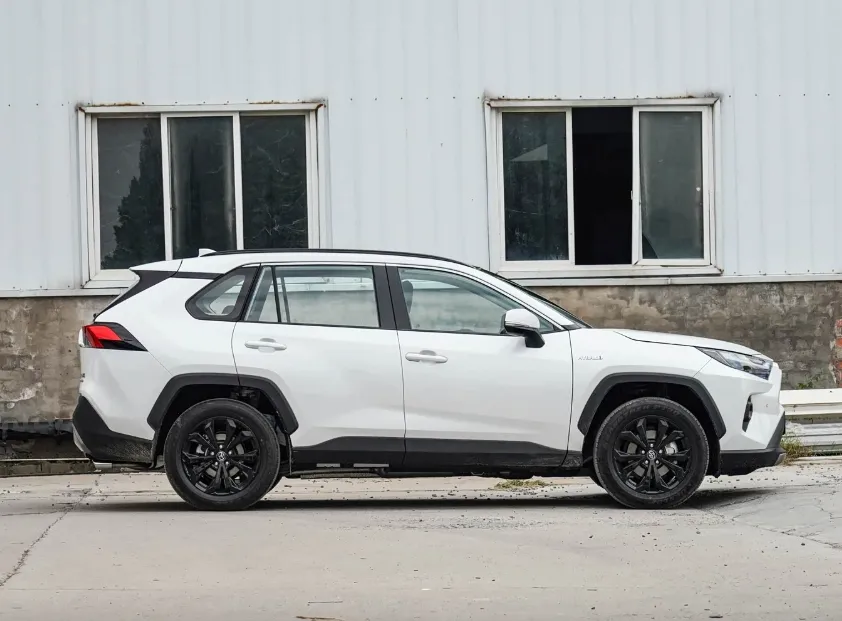 RAV4 Side View