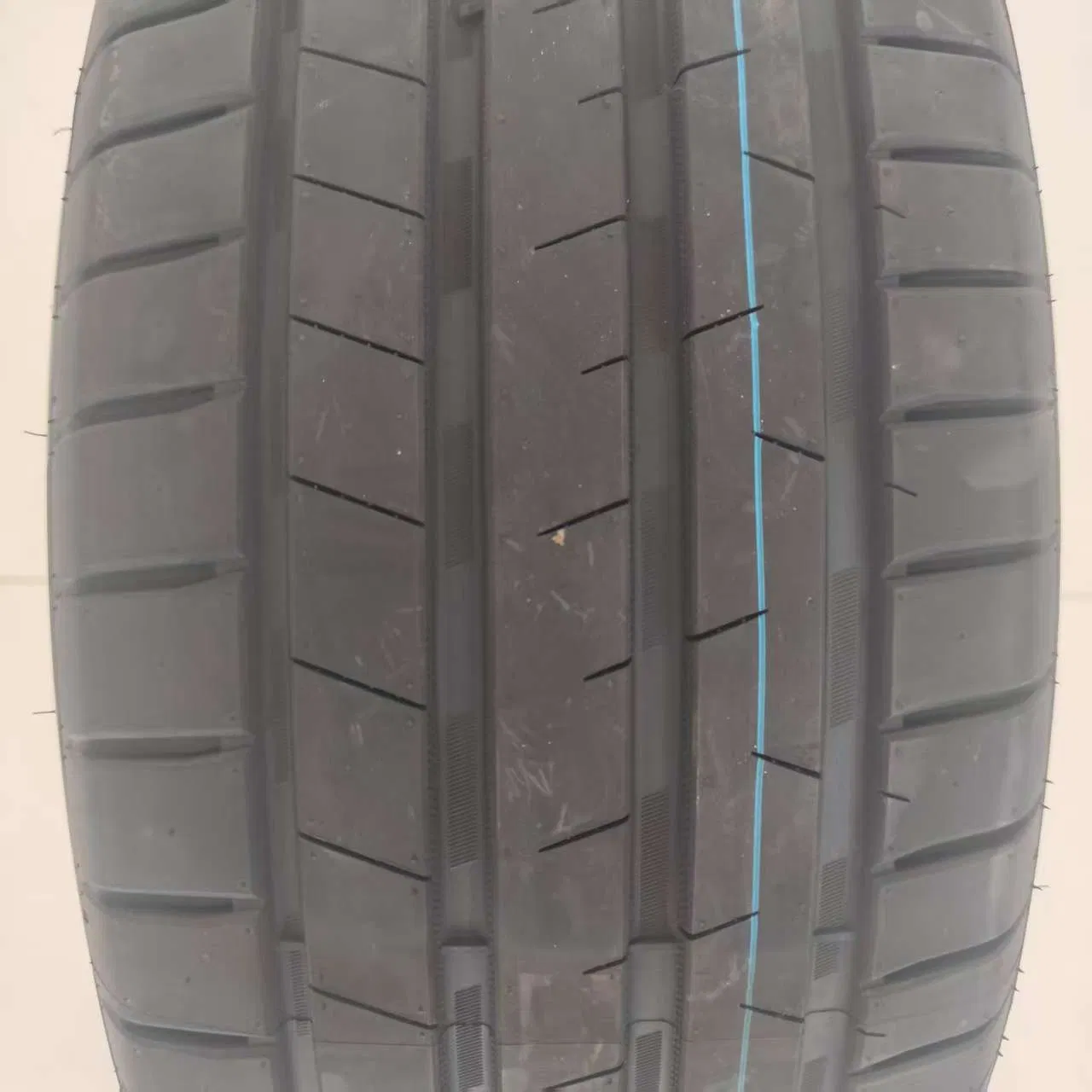 Dovroad Y106 Premium Silent Comfort Tire with Noise-Reducing Grooves for a Quiet Cabin Experience Tire