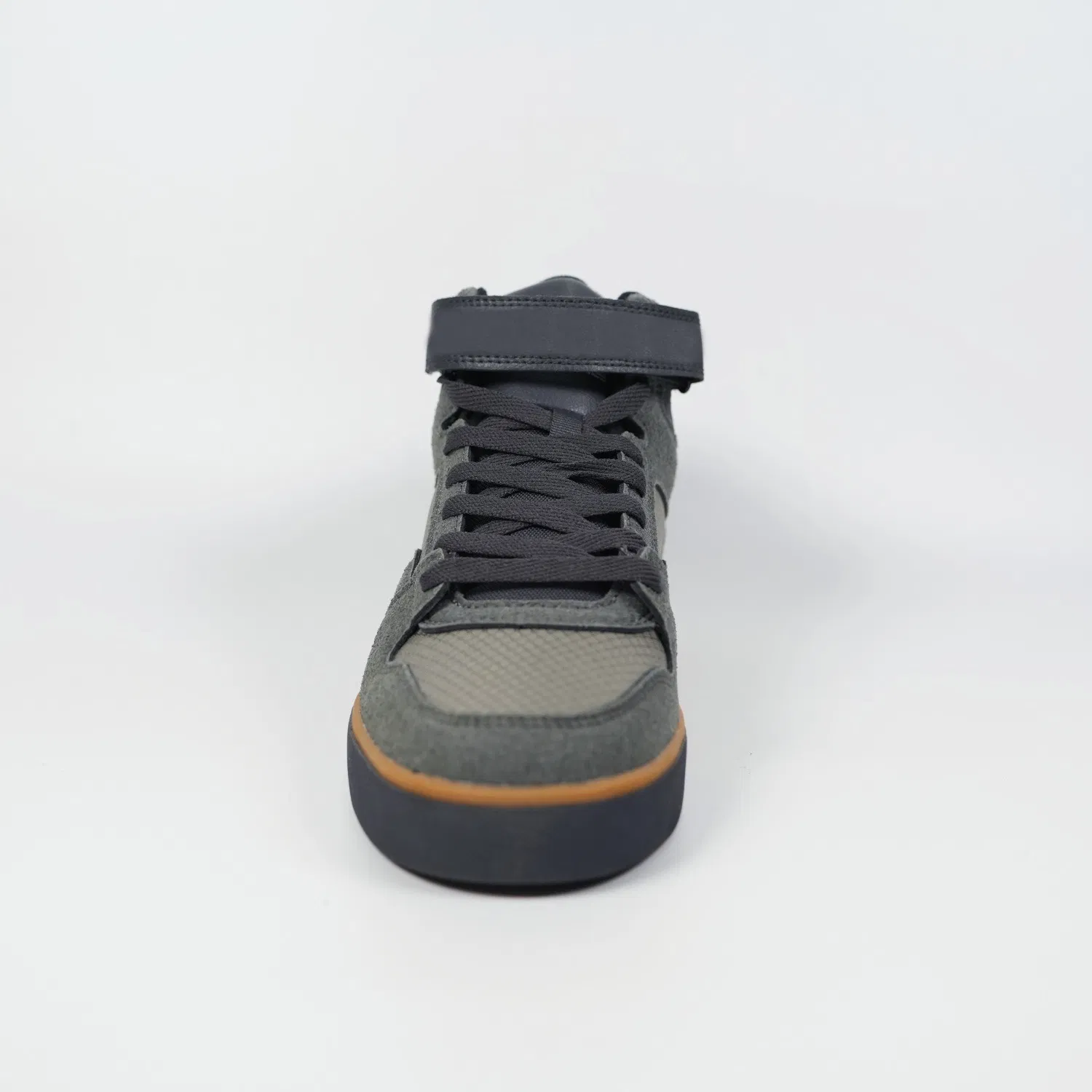 Comfortable Winter Boots for Men with Warm Lining and All-Day Wear