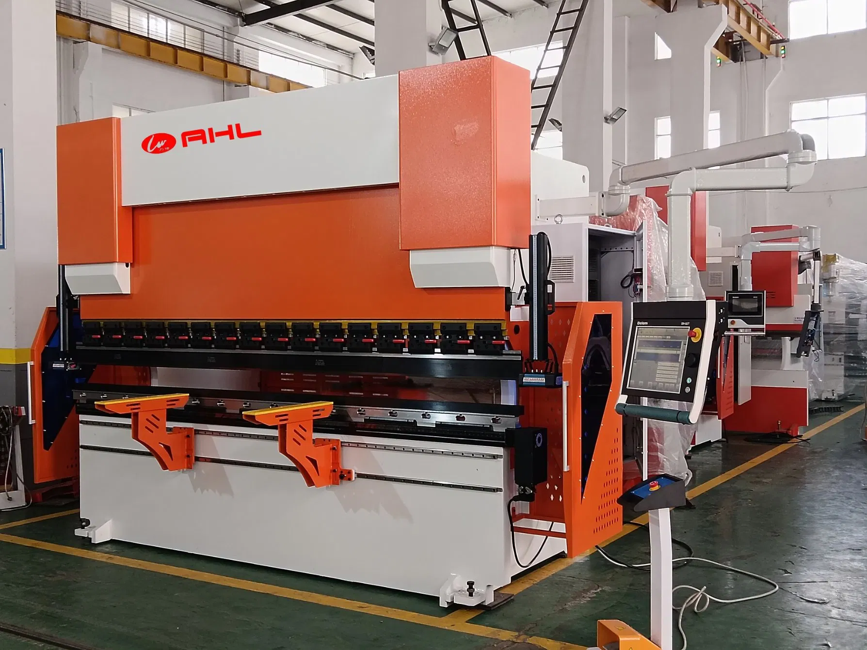 Eco-Friendly Hydraulic CNC Press Brake with Energy Recovery for Sustainability