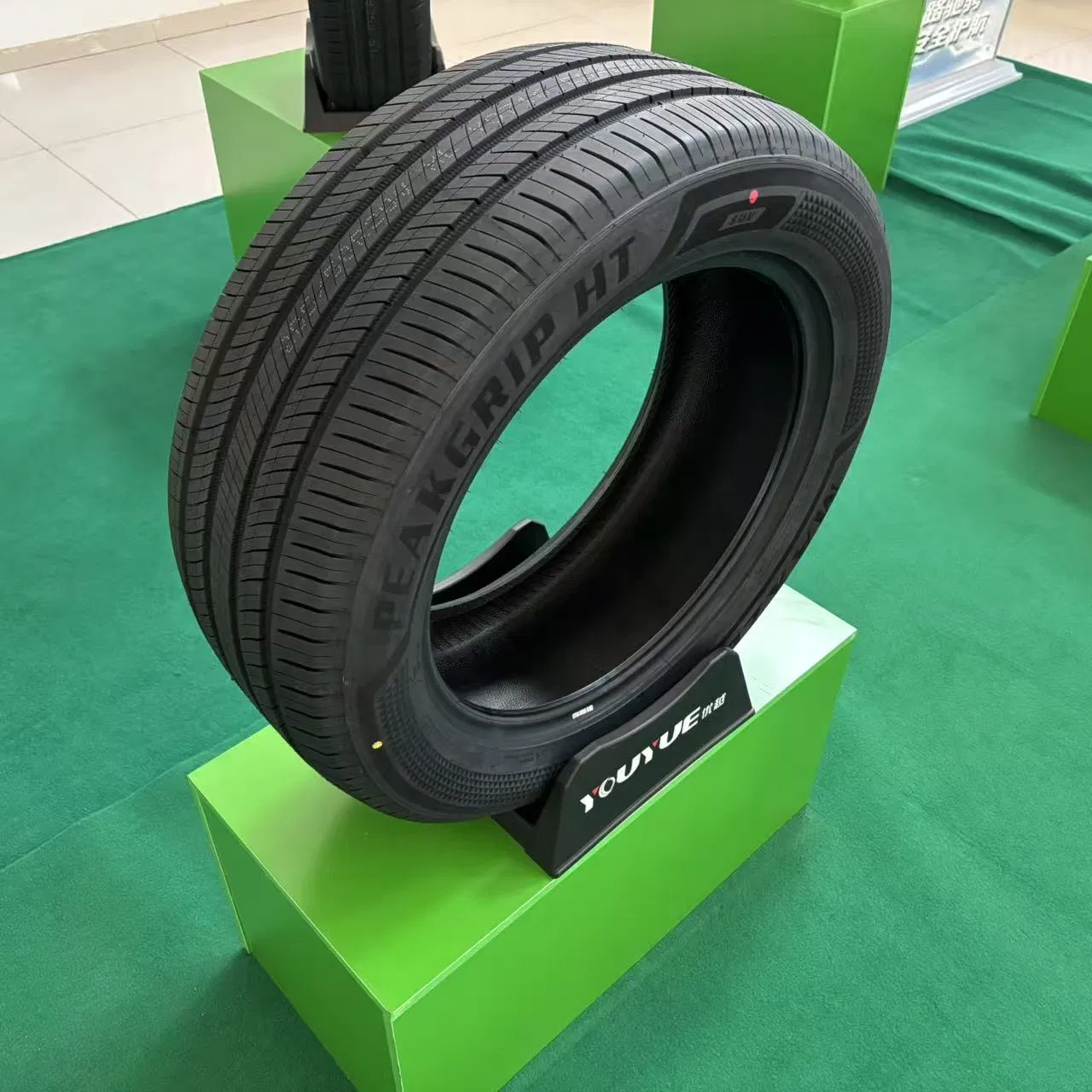 Ys716 SUV Tire High Stability Comfort Premium Driving Experience