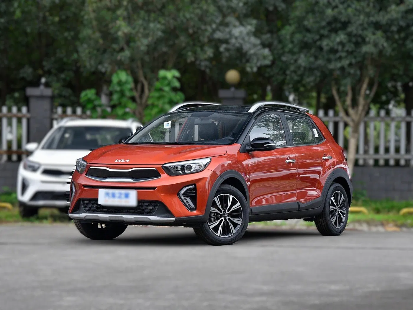 Economic Road Trips Car for Areas with Limited Charging Infrastructure