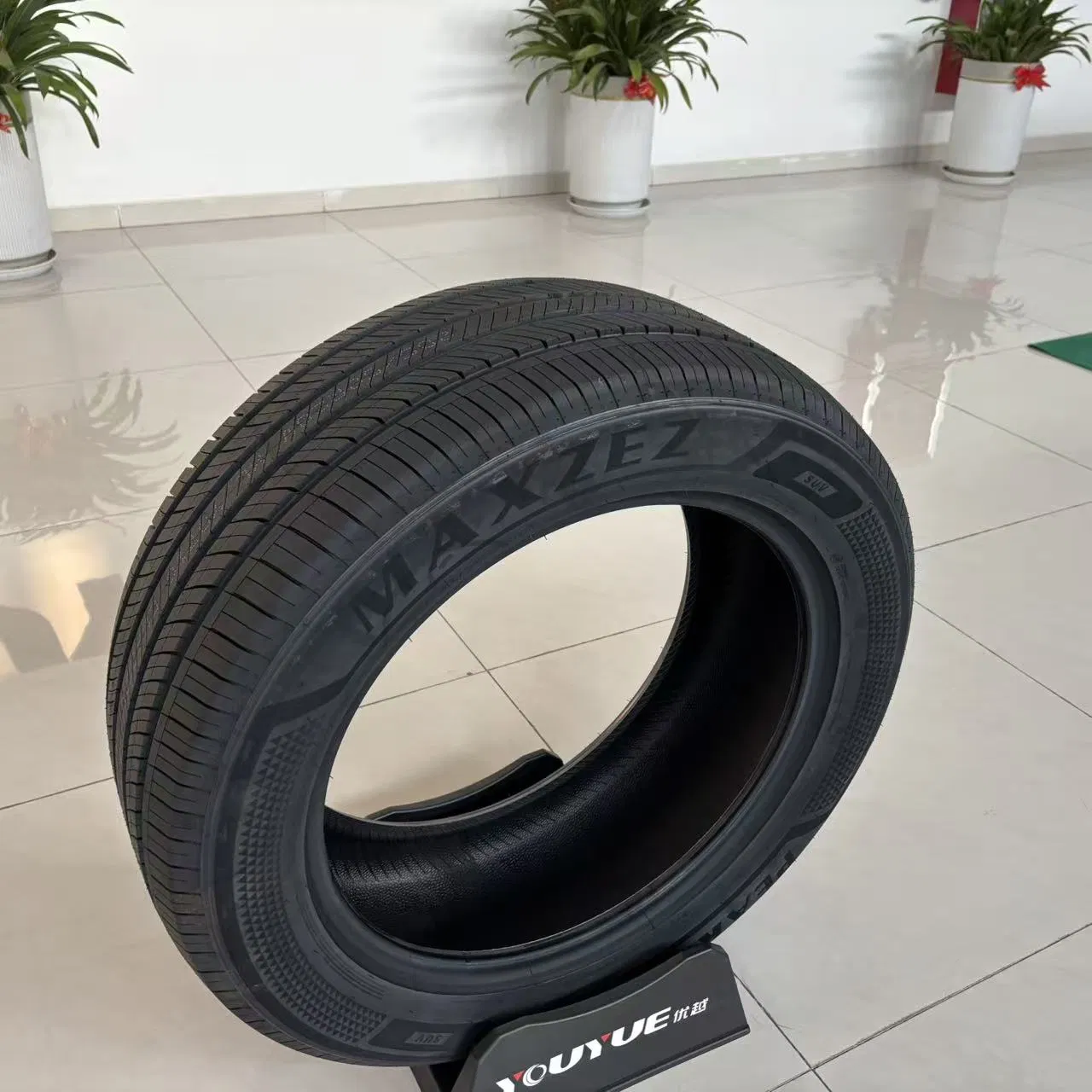 Ys716 SUV Tire Engineered for Premium Driving Experience and Safety