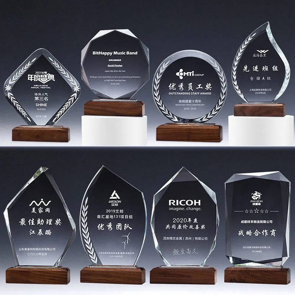 Custom Size Crystal Glass Cube Trophy on Wood Base for Dealer Incentive