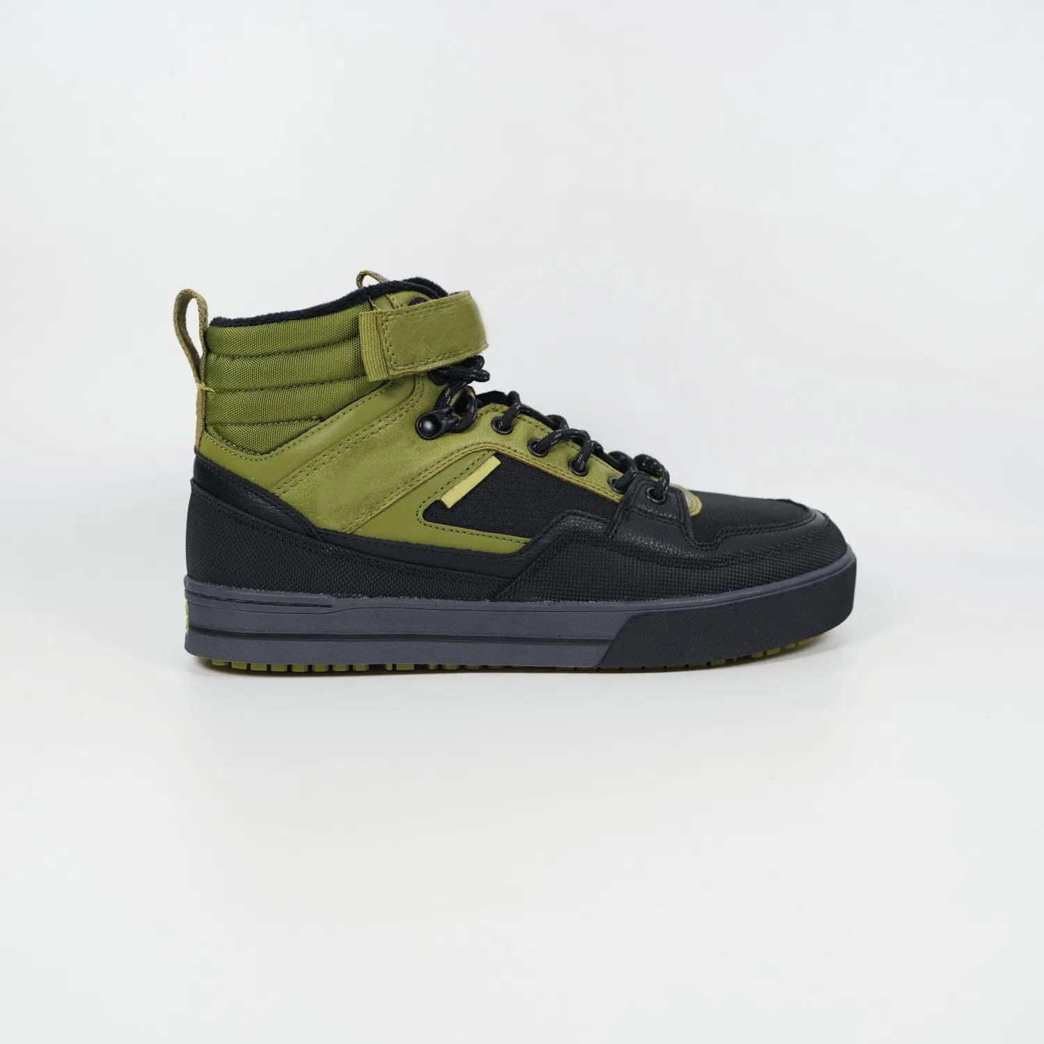 Versatile Rubber Boots for Outdoor Work with High-Cut Design and Easy Clean