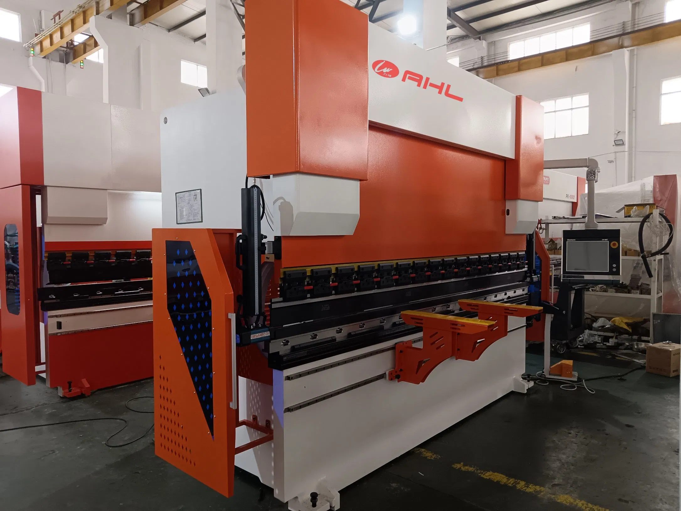 Eco-Friendly Hydraulic CNC Press Brake with Energy Recovery for Sustainability