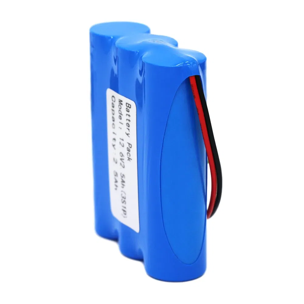 Compact and Lightweight Battery Solution for Mobile Health Units