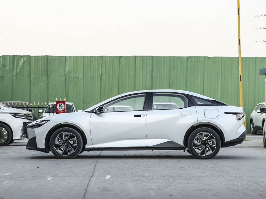 Touyota Bz3, 616km High Performance, High-End Long Battery Life, 4-Door, 5-Seater Sedan, EV