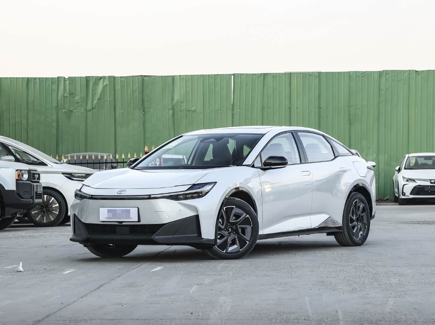 Touyota Bz3, 616km High Performance, High-End Long Battery Life, 4-Door, 5-Seater Sedan, EV