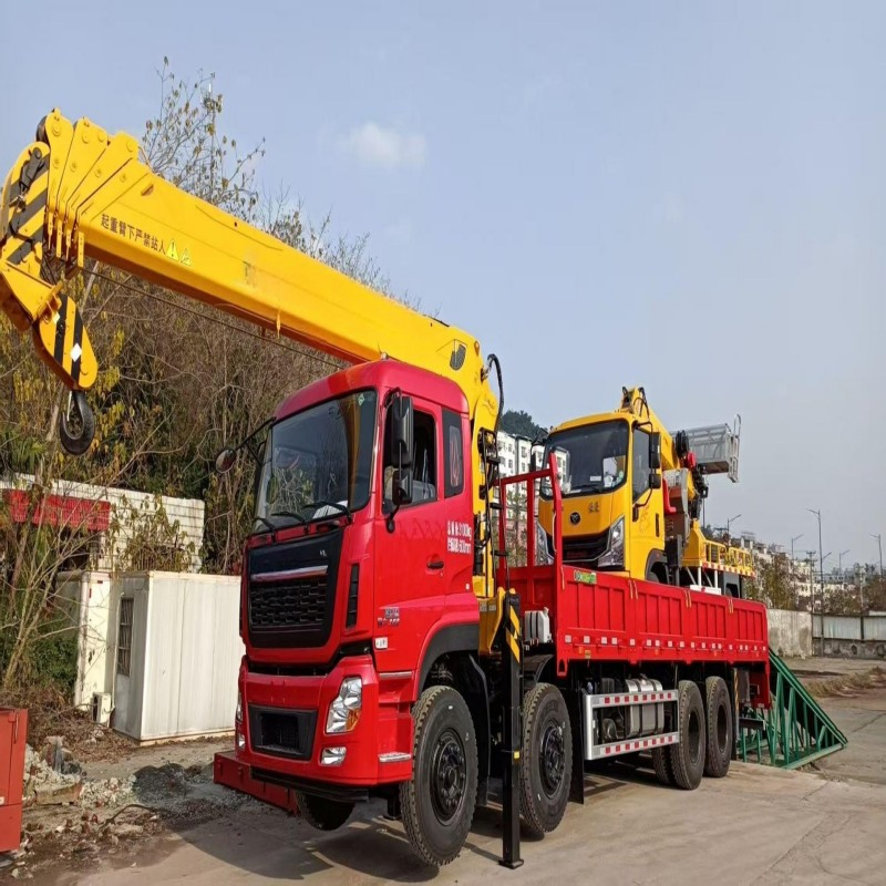 Durable &amp; Reliable 16 Ton Telescopic Boom Truck Mounted Crane for Industrial Applications