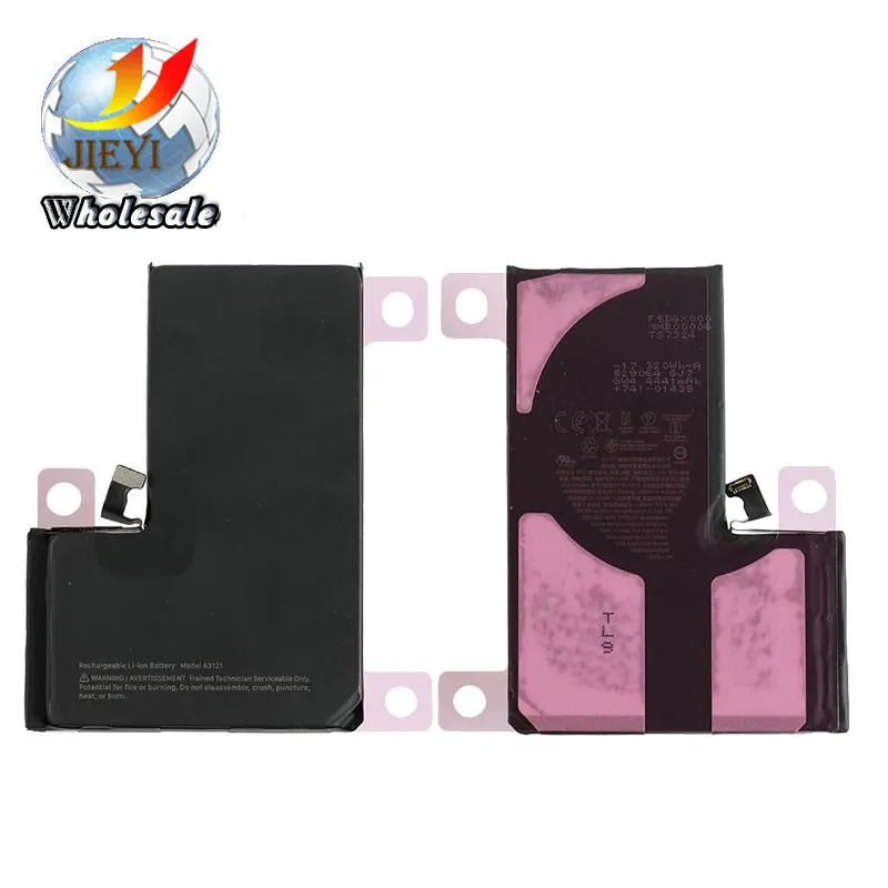 iPhone 15 Pro Battery Detail