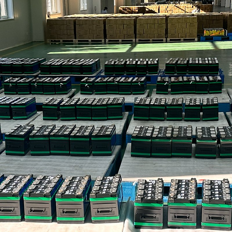 Stable Voltage Lithium-Iron Phosphate Cell for Hybrid Electric Vehicle EV Conversion Kit