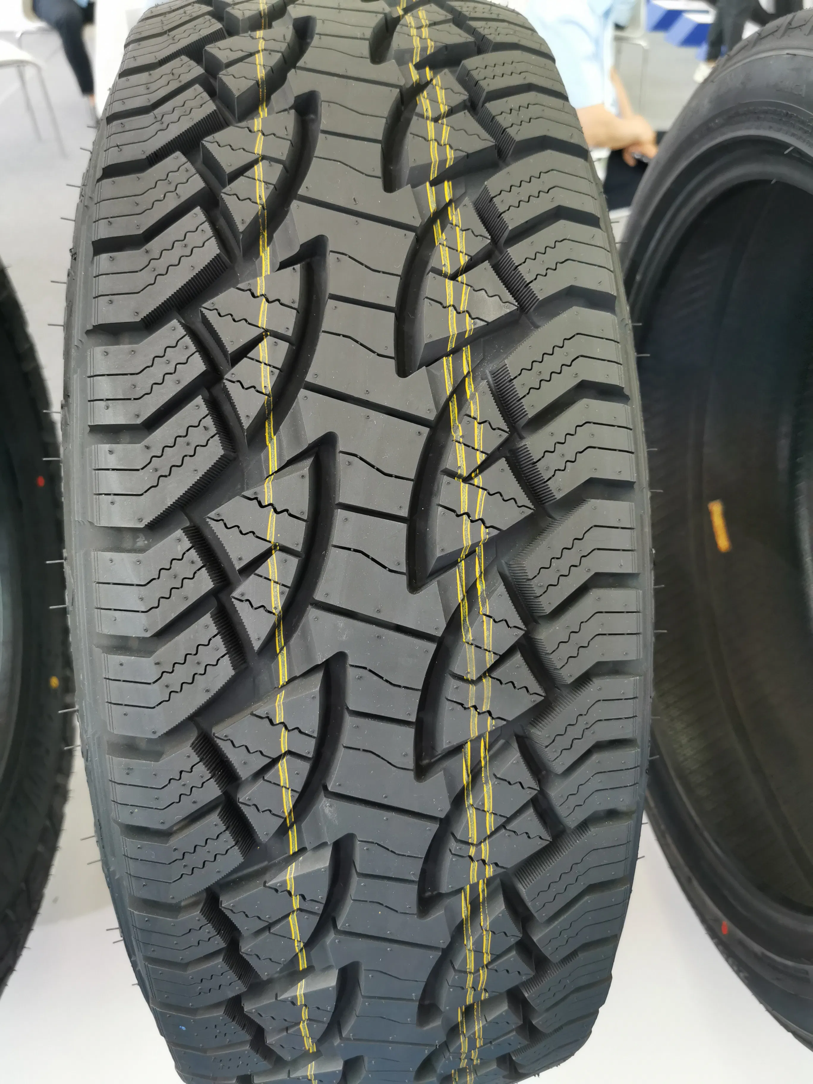 Dovroad Double King SUV EV Car Tires with 80000 Kilometers Lifespan