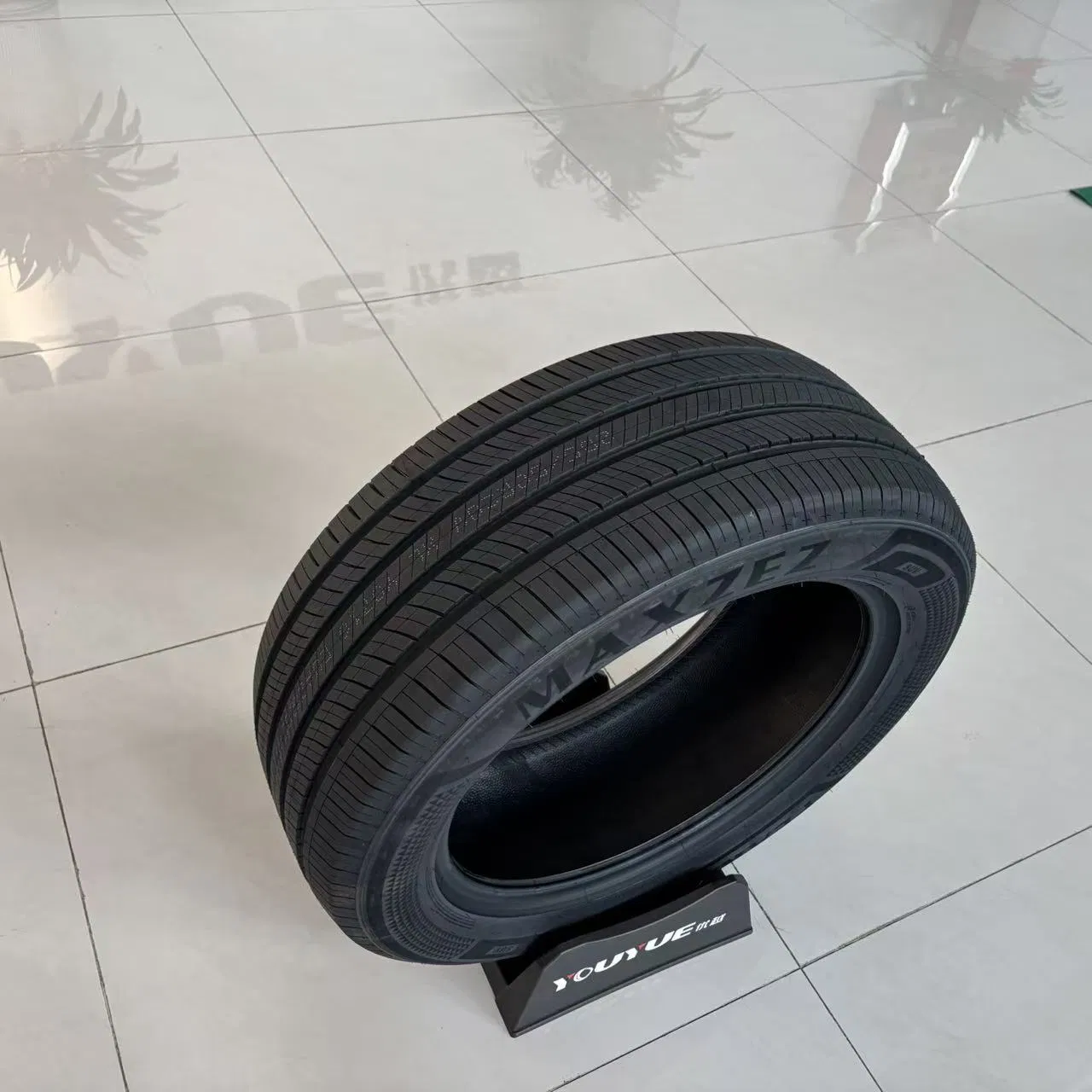 Ys716 SUV Tire High Stability Comfort Premium Driving Experience