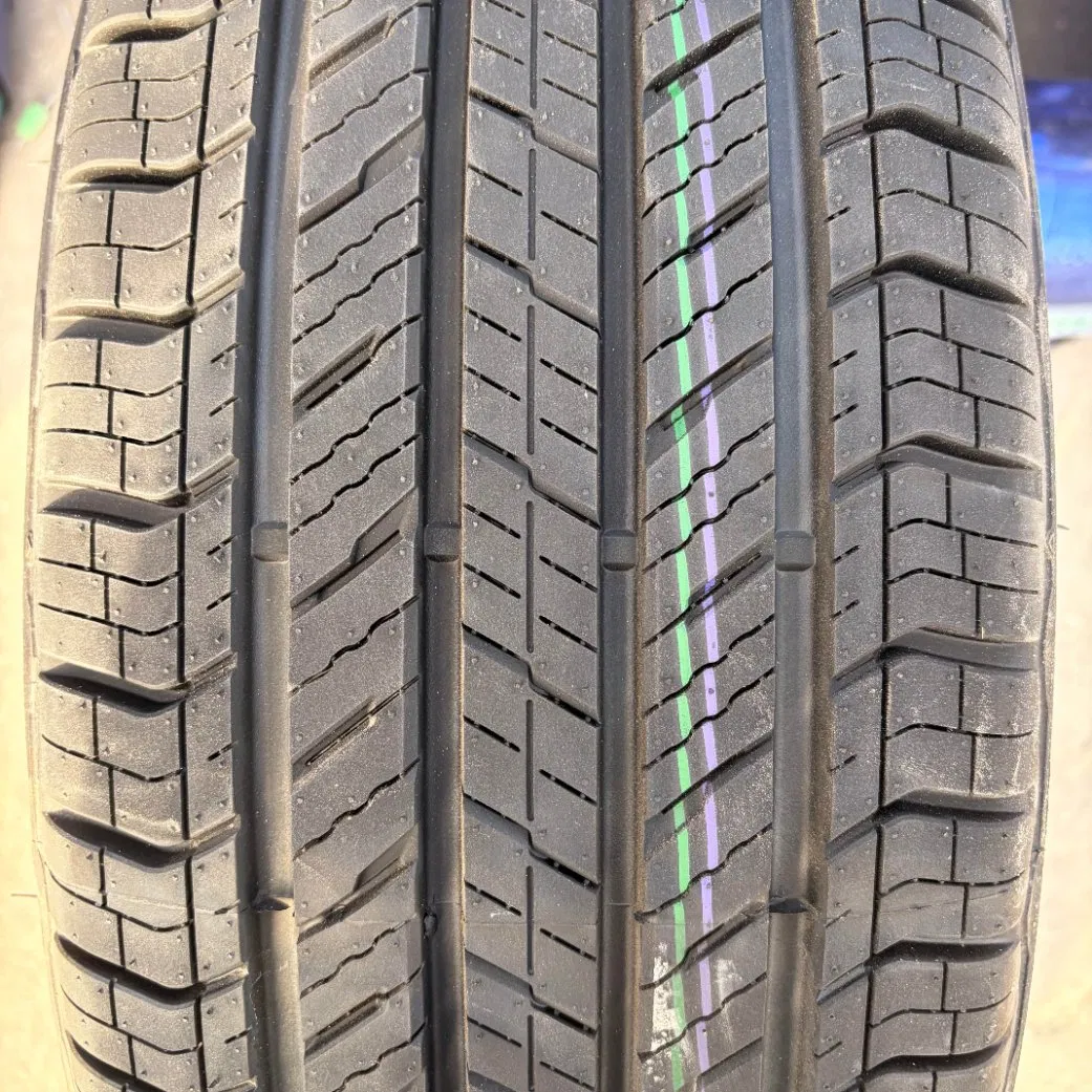 Silent-Luxury passenger car tire for premium EVs