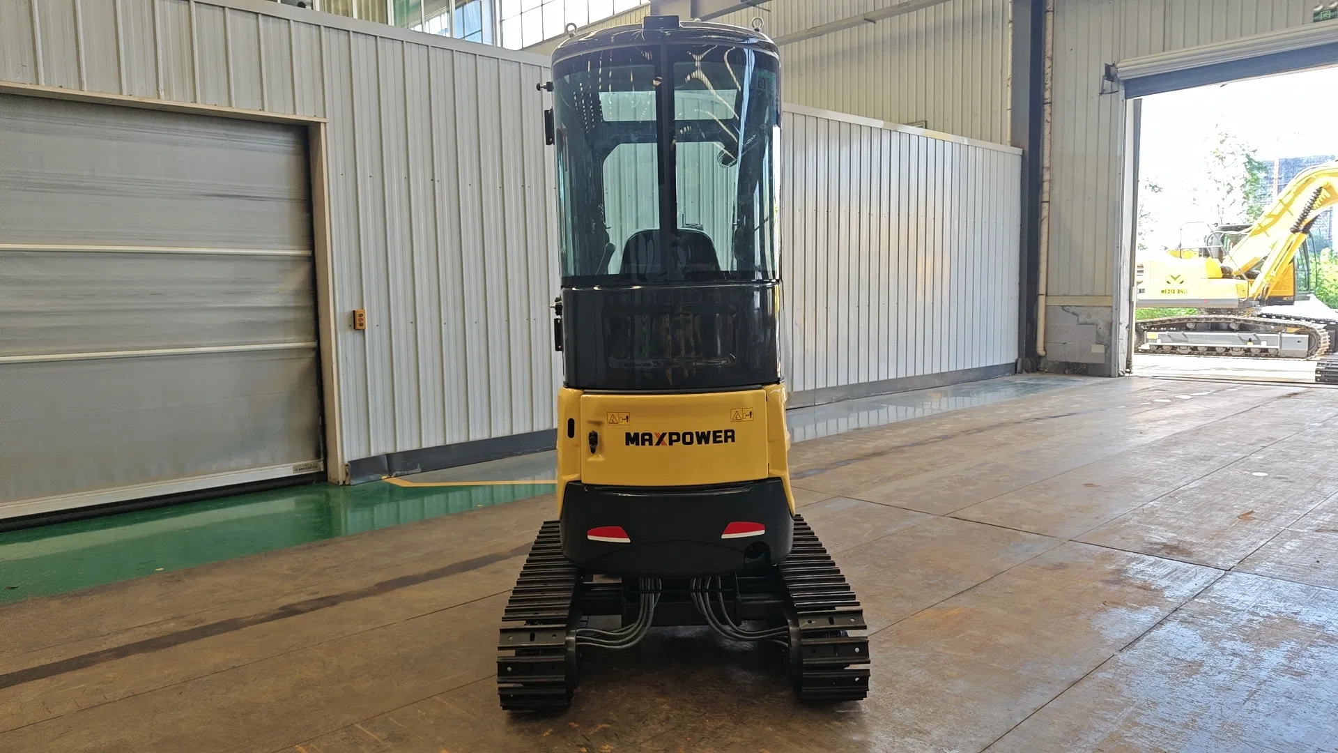 Experience Comfort with Highly Rigid New Cab and Quiet Operation