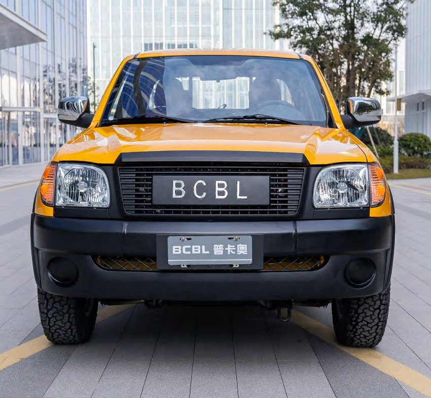 Sleek Electric Vehicle Mini Pickup Truck Designed for City Driving and Sustainability