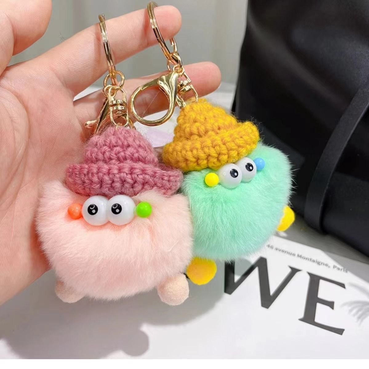New Cute Coal Ball Plush Keychain Small Hanging Plush Doll Car Bag Accessory Keychain Pendant Solid Plush Toy Keyring Keychain