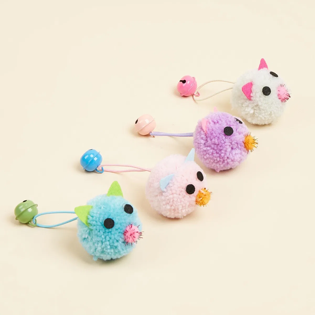Plush Cartoon Handmade Animal Series Cat Sound Toys with Bell Ball