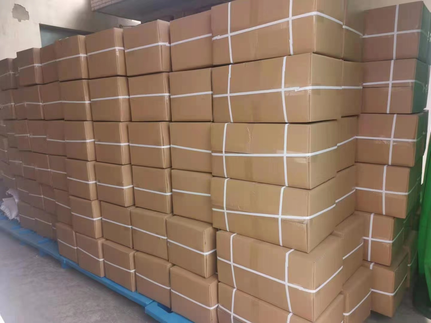 Packaging View 2