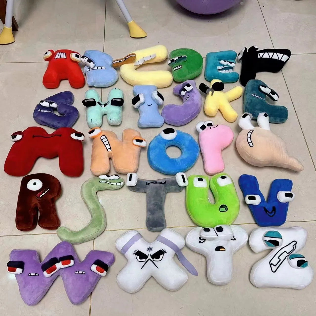 Wholesale Price OEM Manufacturer Yiwu Market Personalized Peluche Custom Design Super Soft Doll Stuffed Alphabet Custom English Letter Plush Toys Factory