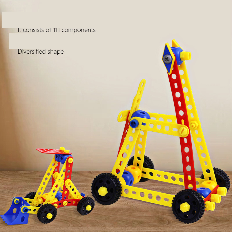 Factory Wholesale ON-U-MIND PP Material Large Particles Building Blocks Handmade DIY Car Engineering Board Games for Children