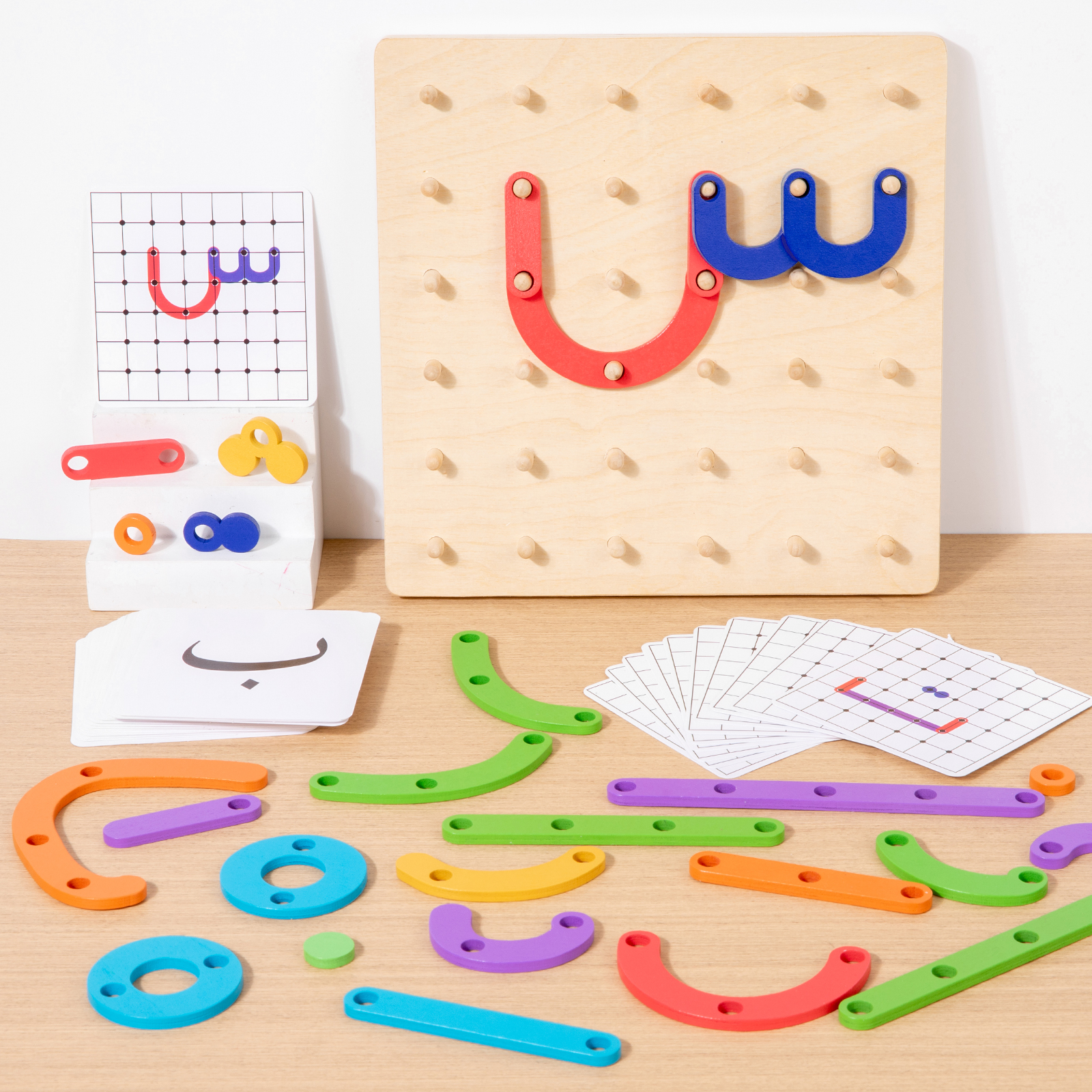 Wooden Arabic Letters Construction Pegboard Educational Toy Alphabet Numbers Early Learning Fine Motor Skill Exercise for Unisex