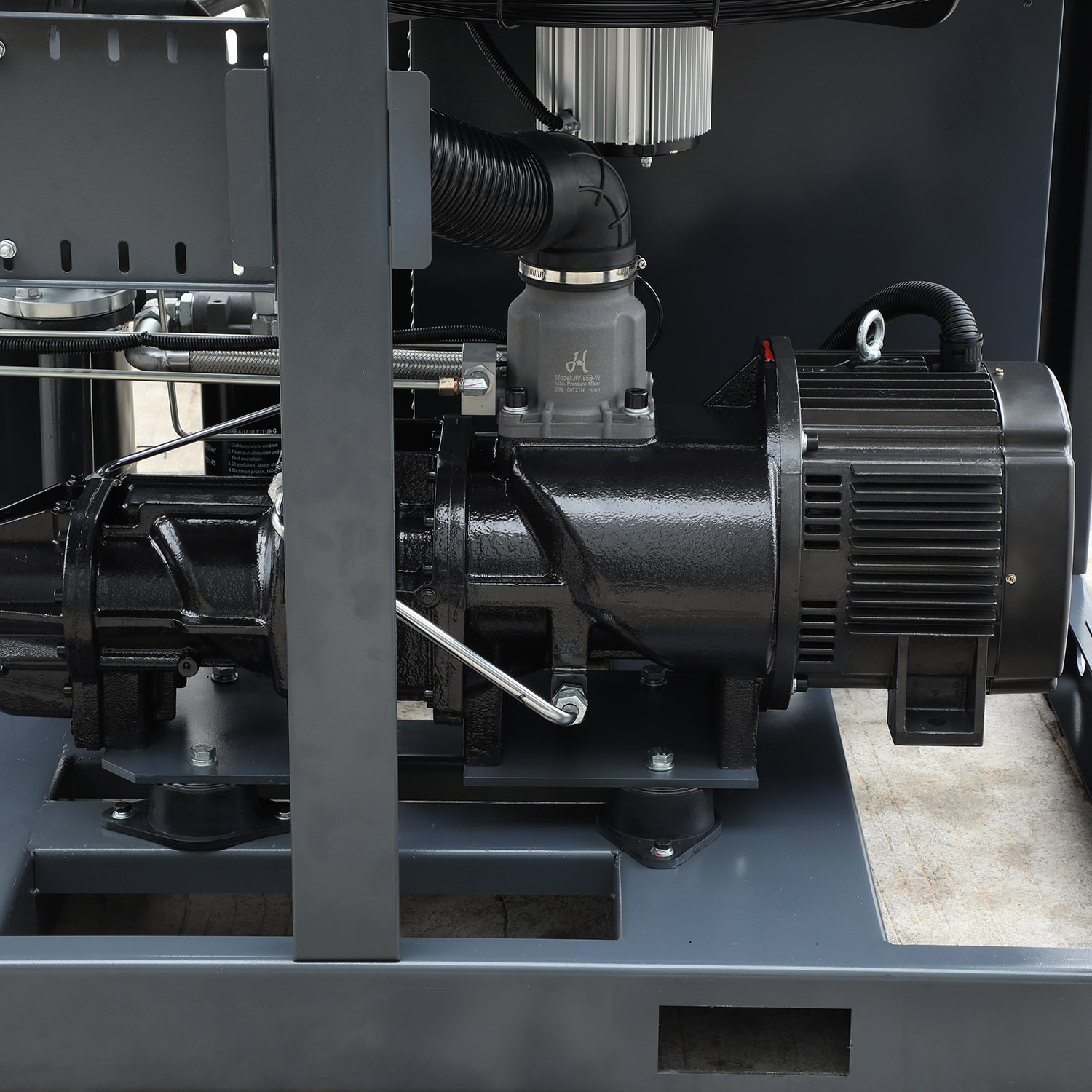 China 132kw Two-Stage Compression High Efficiency Variable Speed Screw Air Compressor Supplier, Factory