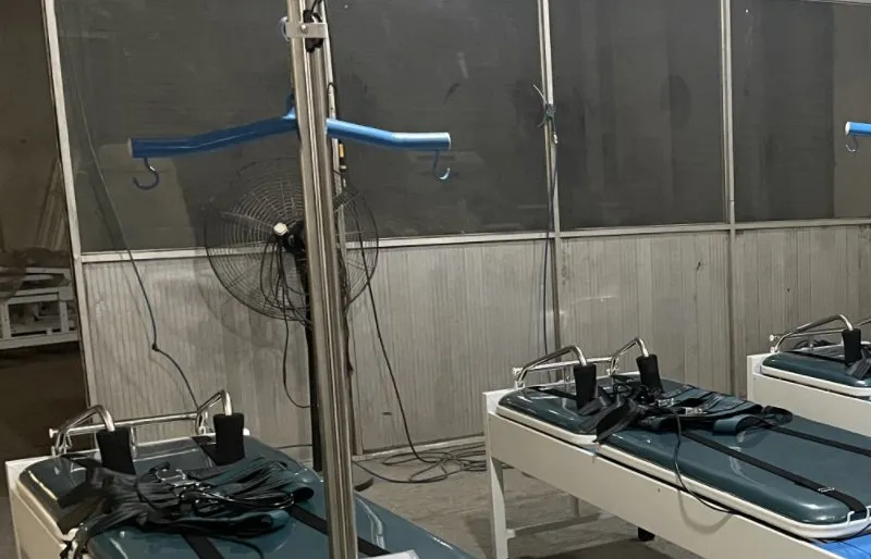 Traction Bed Detail 1