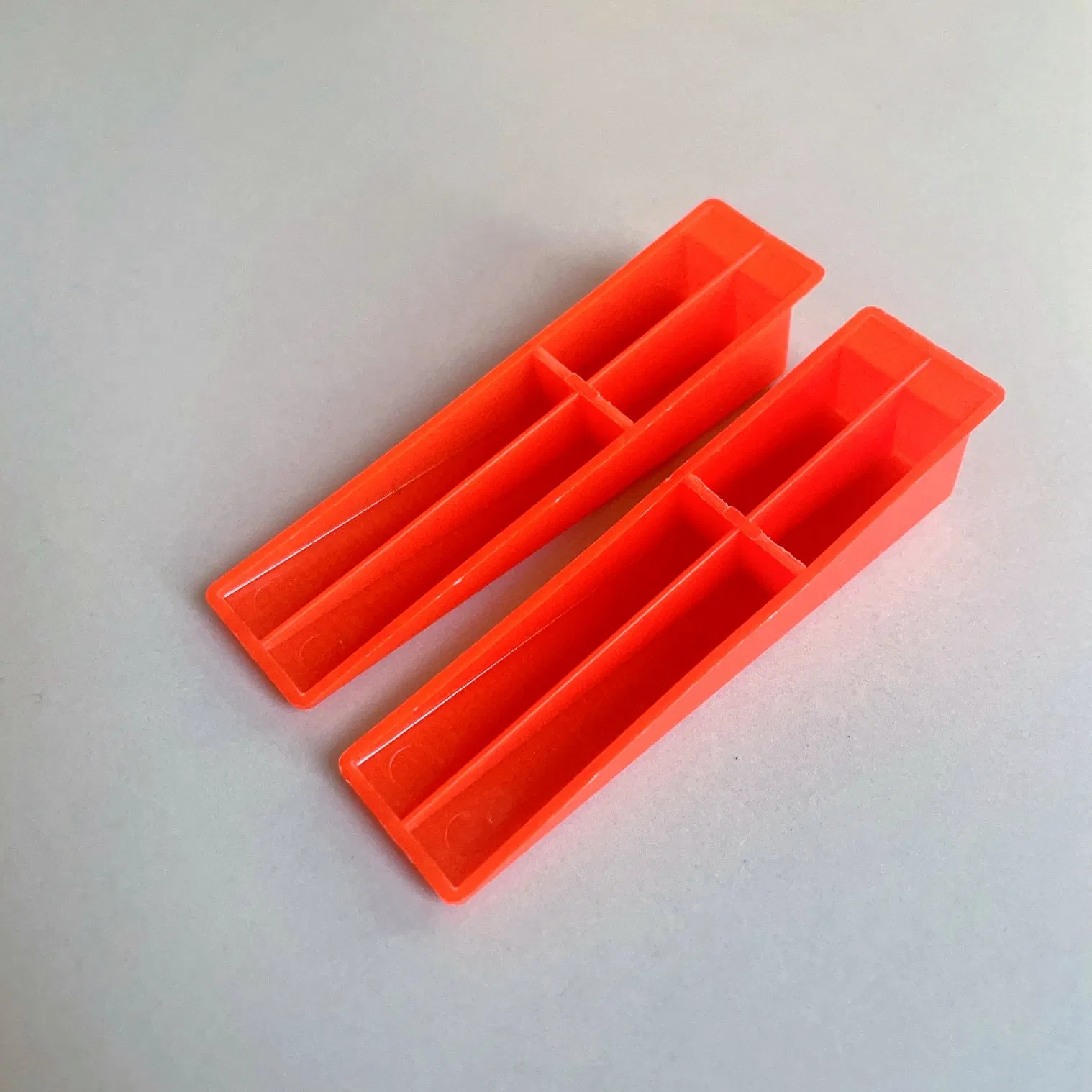 Taurus Wholesale Tile Leveling System Wedge Type for Flooring Projects Ensuring Stable Tile Positioning