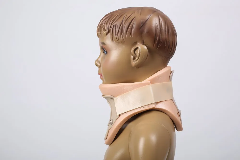 Cervical Collar Photo 4