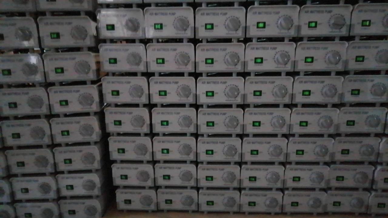 Cwap-1 Wholesale Cheap Price Medical Hospital Bed Air Bed Bubble Mattress Anti Bedsore Air Mattress Anti-Decubitus Mattress with Pump