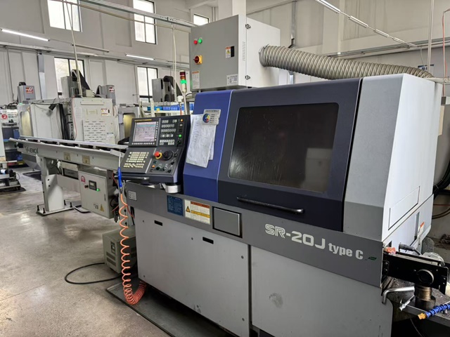 Swiss-type lathe CNC equipment for high-precision small-diameter orthopedic implant component machining