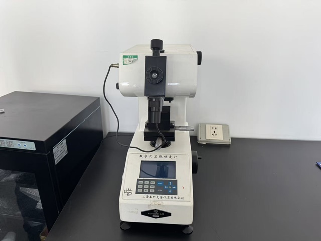 Vickers hardness tester for material hardness verification of titanium and stainless steel orthopedic implants