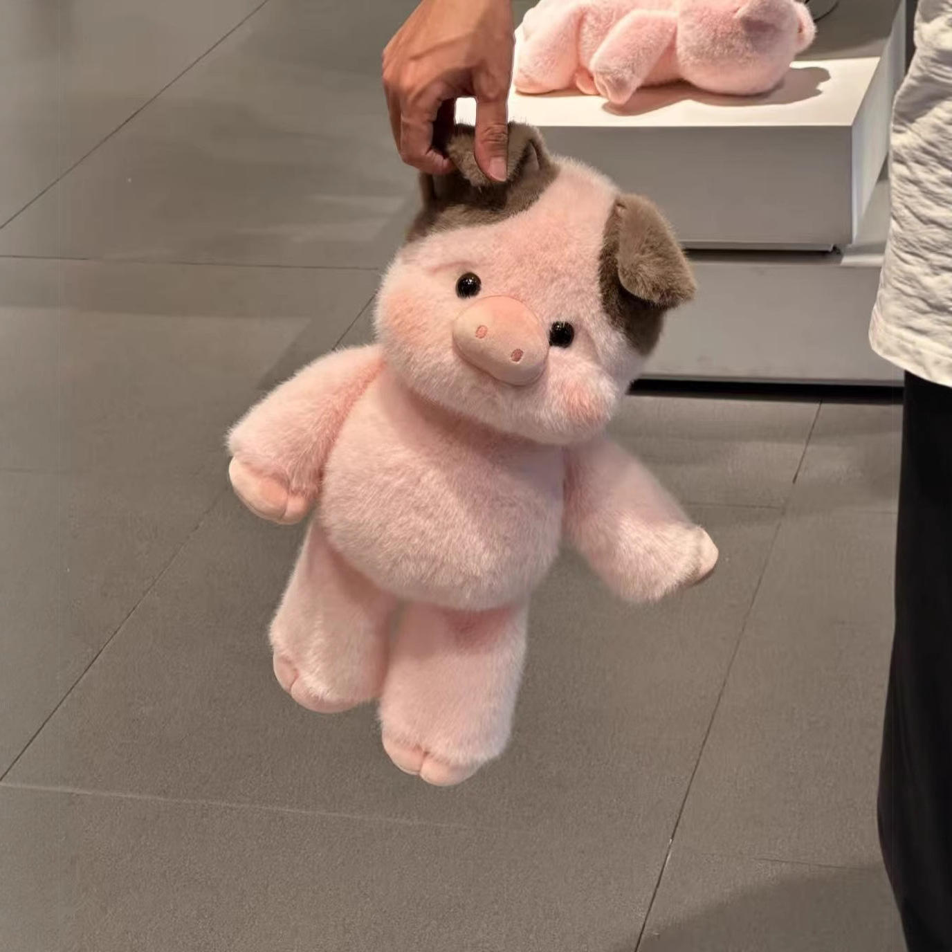 Anti-Shedding Durable Highland Cow &amp; Pig Stuffed Animal Toys Soft Plush Doll Stable Quality For Wholesale And Toy Store Retail