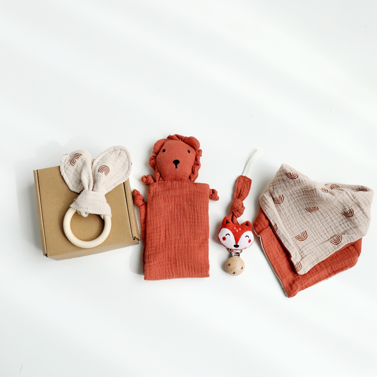 100% Cotton Lion Security Blanket Baby Shower Blanket Gift Set With Baby's Socks Baby Birth Gift Set