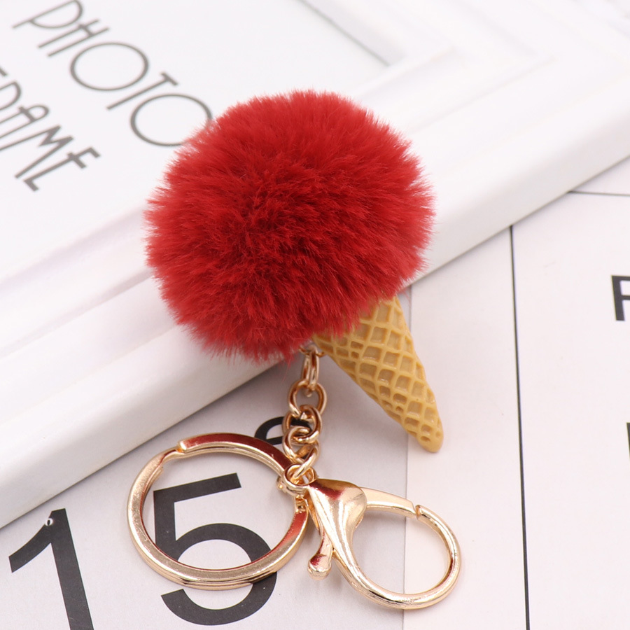 Cute Pompom Keychain Detail