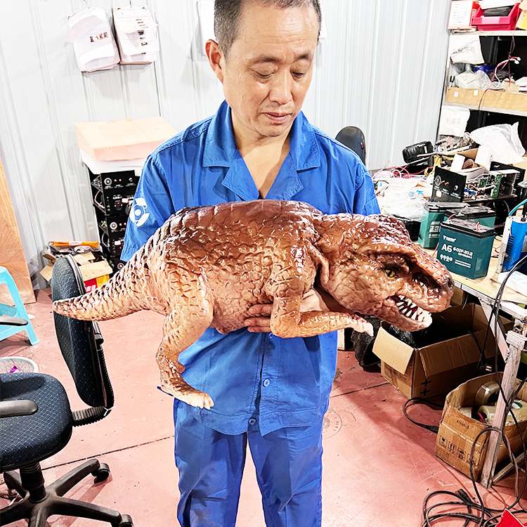 Life Like Realistic Animatronic Baby Dinosaur Hand Dinosaur Puppet For Sale