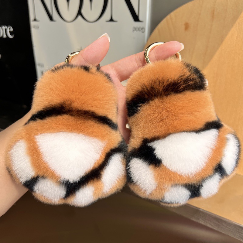 New Fashion Cute Cartoon Plush Toy Tiger Claw Keychain Backpack Hanging Buckle Wholesale