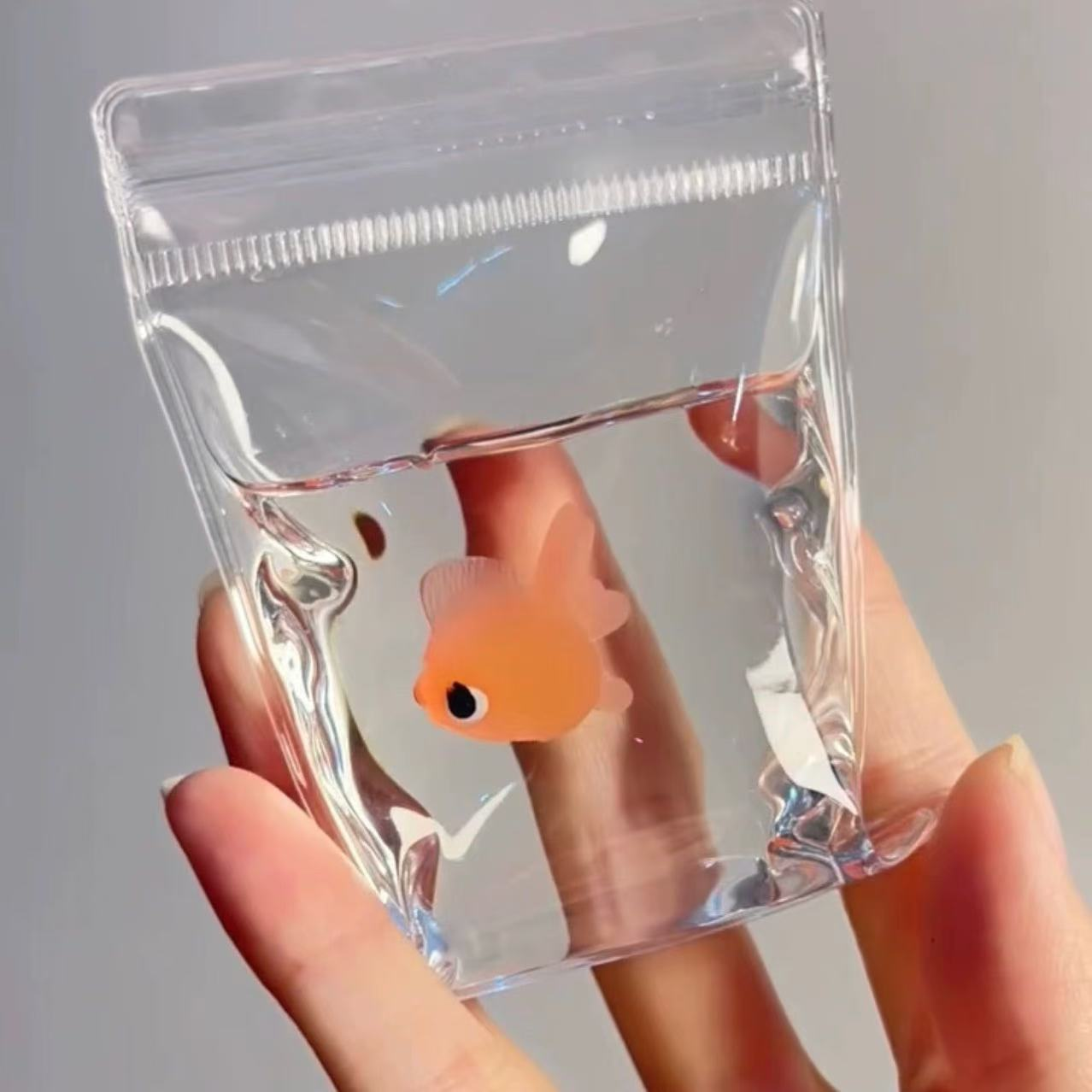 Goldfish Squishi Toy Wholesale Cute Mochi Lifelike Goldfish Soft TPE PU Silicone Mini Stress Relief Fidget Squeeze Toys Kawaii