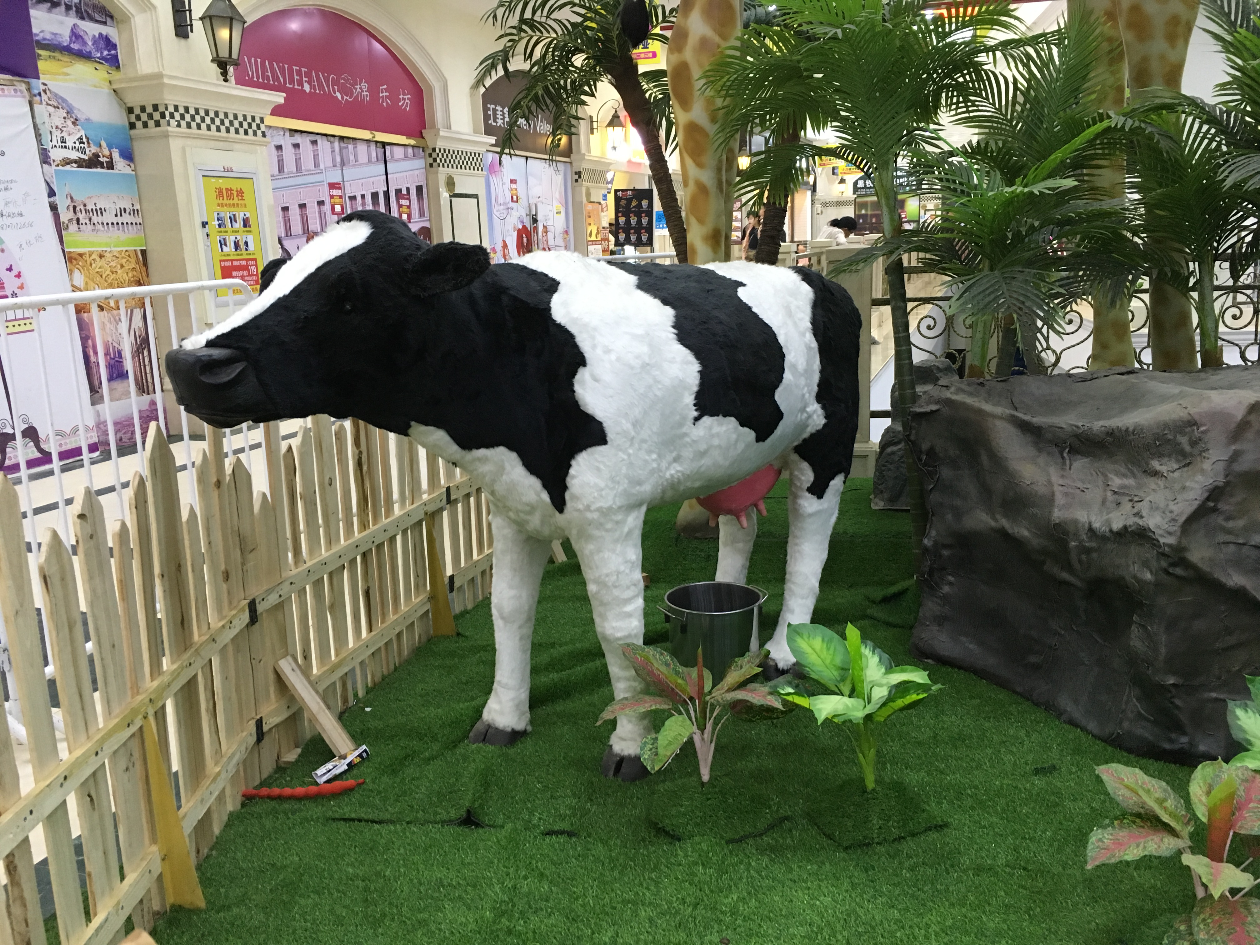 Life Like Realistic Simulation Farm Live Animal Cow Cattle Yak Buffalo For Zoo Museum Amusement Park Animatronic Model