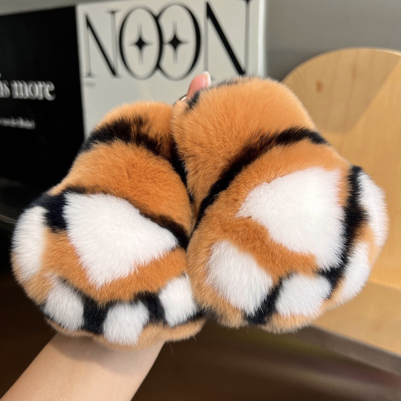 New Fashion Cute Cartoon Plush Toy Tiger Claw Keychain Backpack Hanging Buckle Wholesale