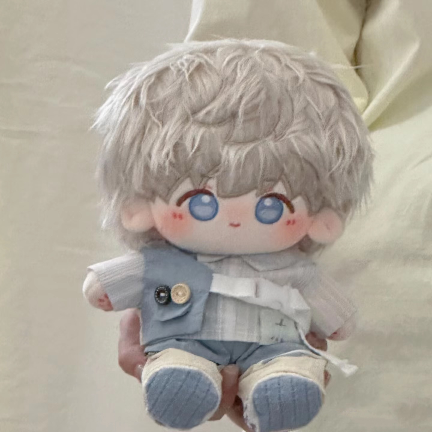 OEM Manufactur Custom Made 20cm Plush Low MOQ Game Character K-pop Cotton Standing Sitting Doll Soft Toy Customize Clothes