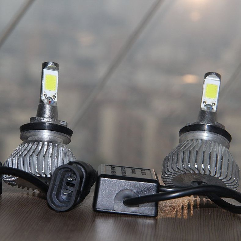 China Wholesale 9006 20W Auto Car LED Light Bulb for Headlight or Fog Light Motorcycle LED Headlight