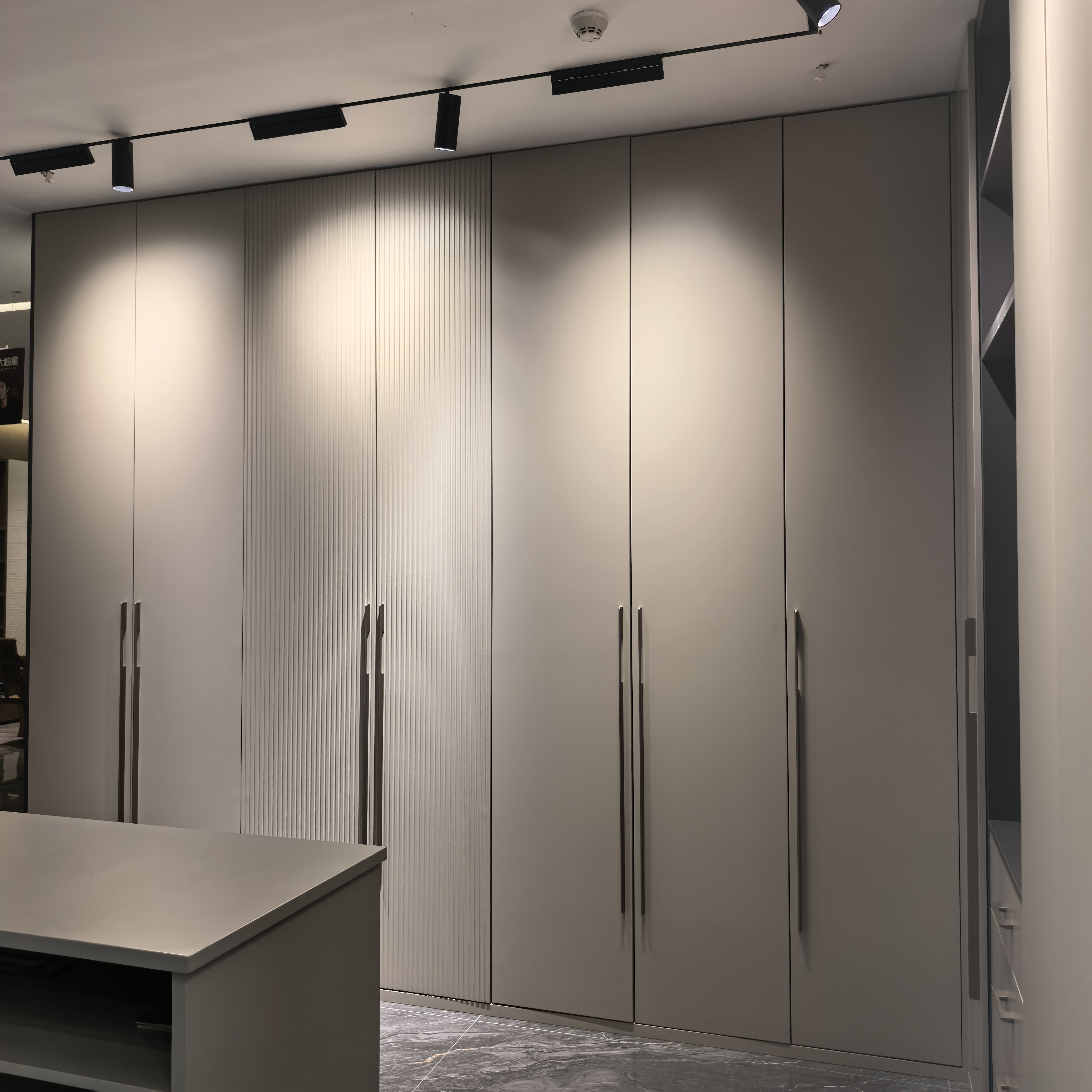 Luxury Modern Top Quality Wardrobe for Bedroom Walk in Wardrobe Closet Wooden Wardrobe